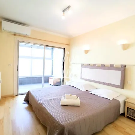 Viva Riviera Rue Victor Cousin Апартаменты *
